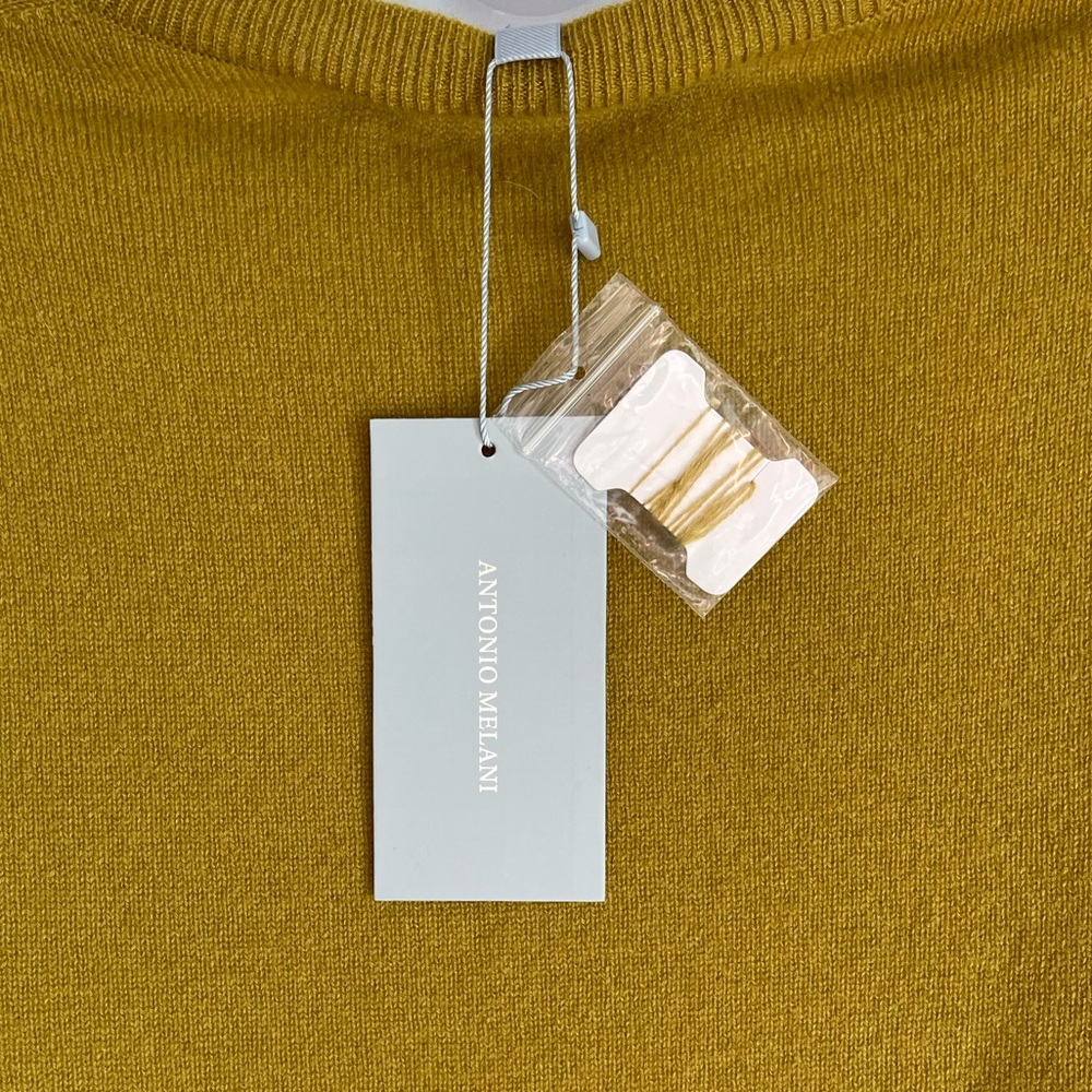 Antonio Melani Cameron Cashmere Crew Neck Sweater. Color-Pear. Large. NWT! - Picture 5 of 10